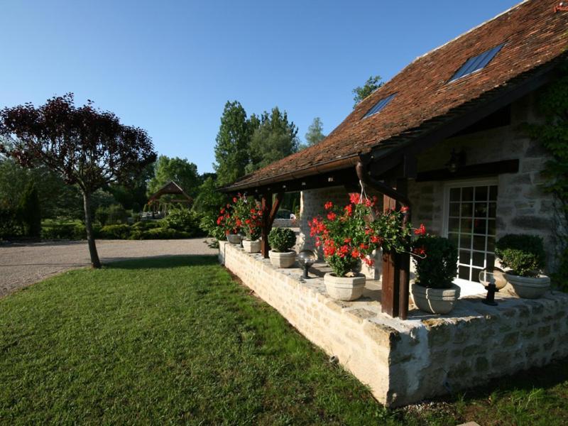 Moulin Du Soustre Bed & Breakfast Cavagnac Exterior photo
