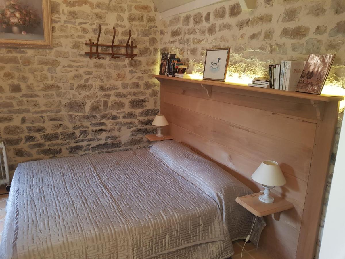 Moulin Du Soustre Bed & Breakfast Cavagnac Exterior photo