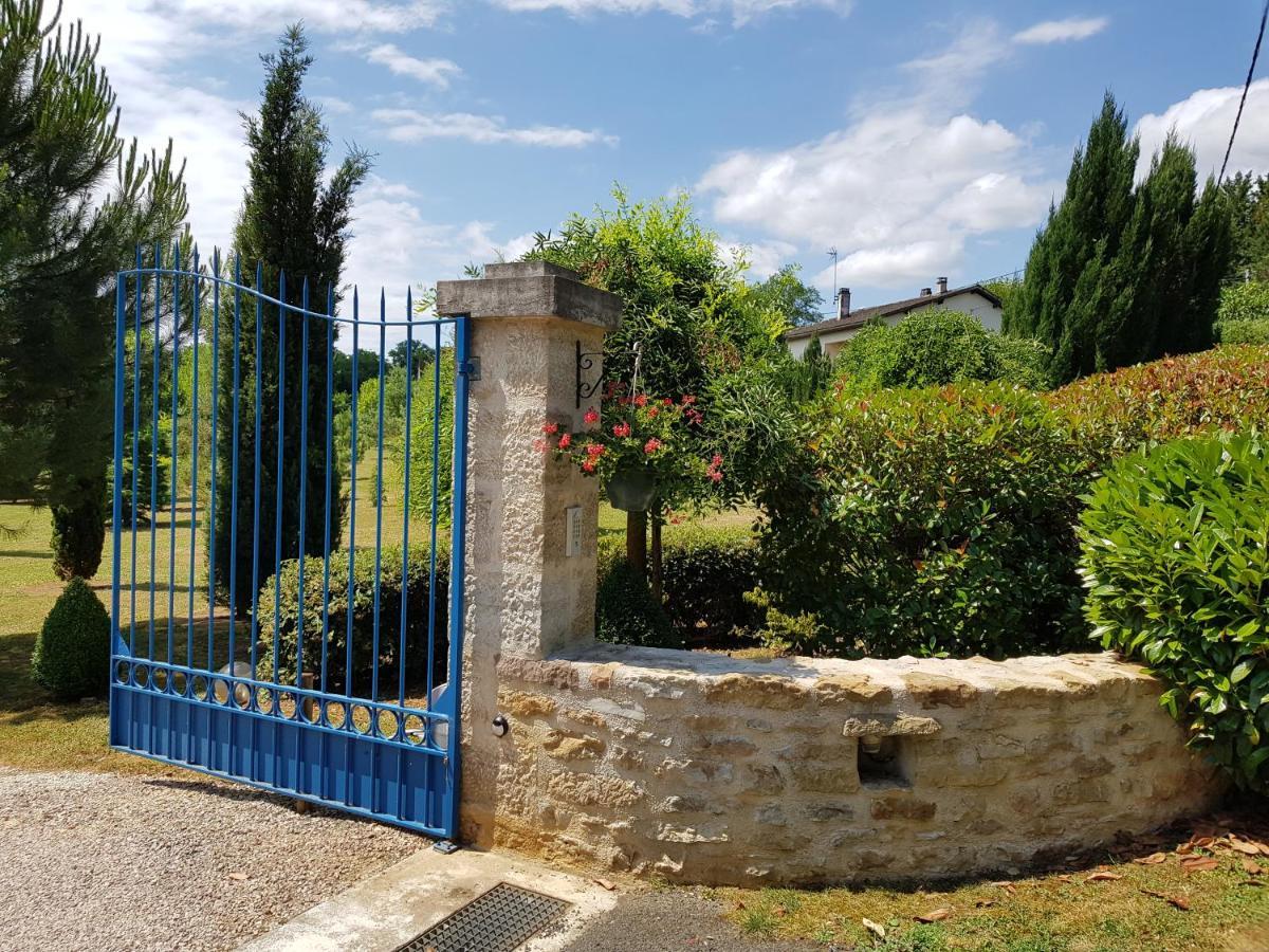 Moulin Du Soustre Bed & Breakfast Cavagnac Exterior photo