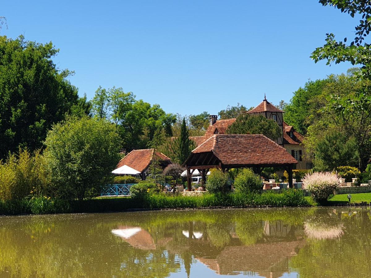 Moulin Du Soustre Bed & Breakfast Cavagnac Exterior photo