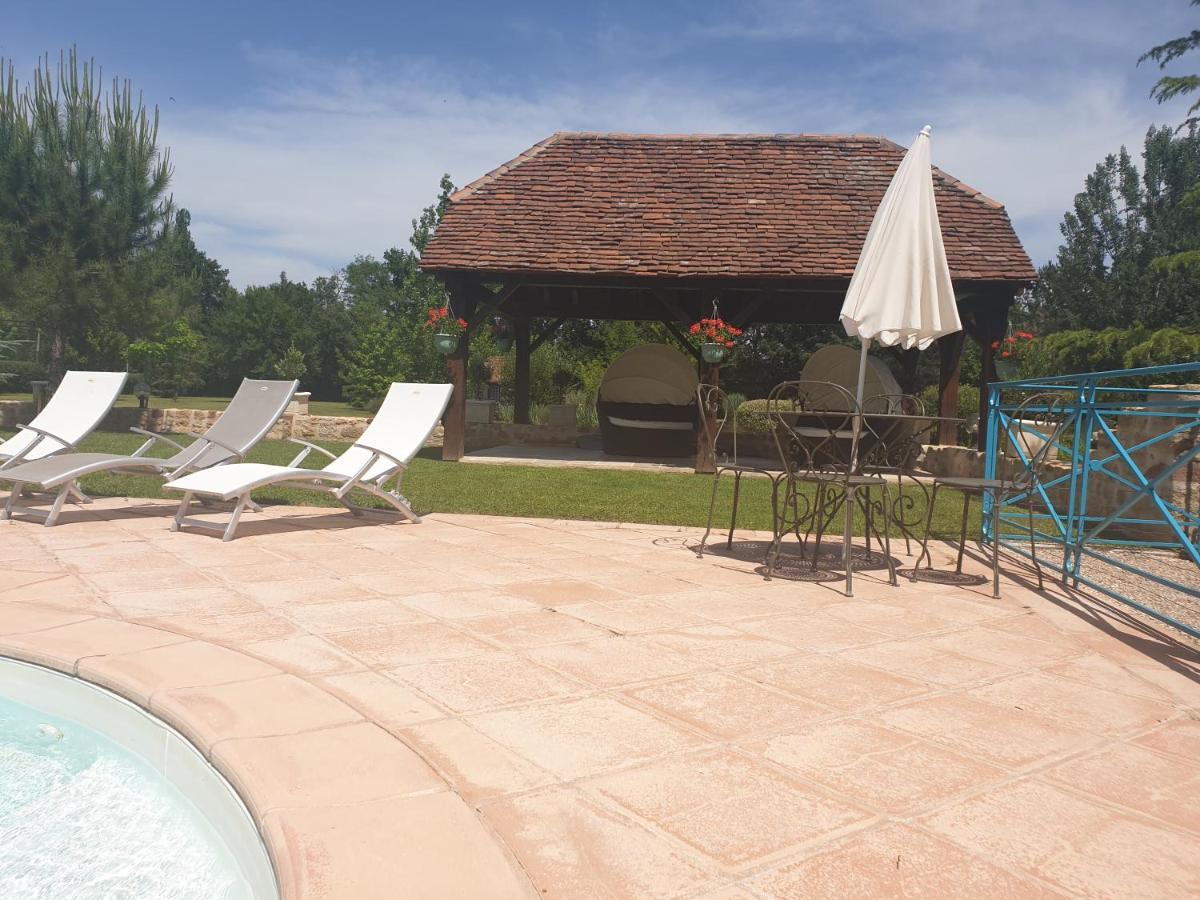Moulin Du Soustre Bed & Breakfast Cavagnac Exterior photo